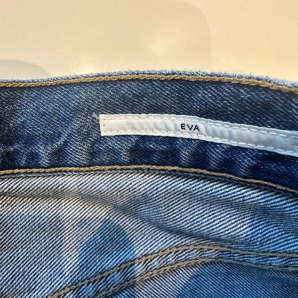 Citizens of Humanity Eva Distressed High-Rise Straight-Leg Baggy Jeans - Picture 10 of 16